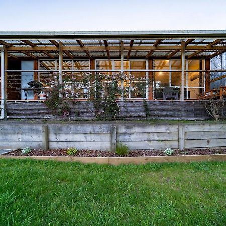 Platypus Waters B&B Смиттон Экстерьер фото