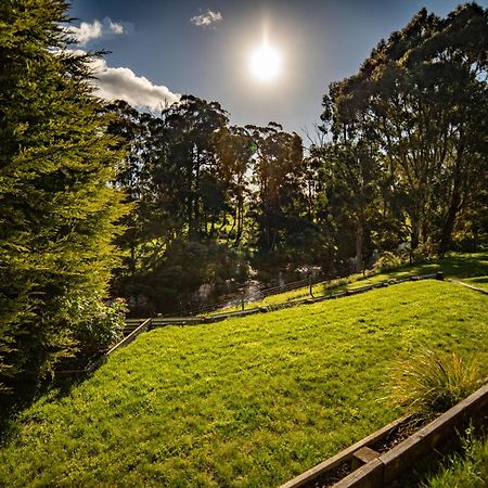 Platypus Waters B&B Смиттон Экстерьер фото