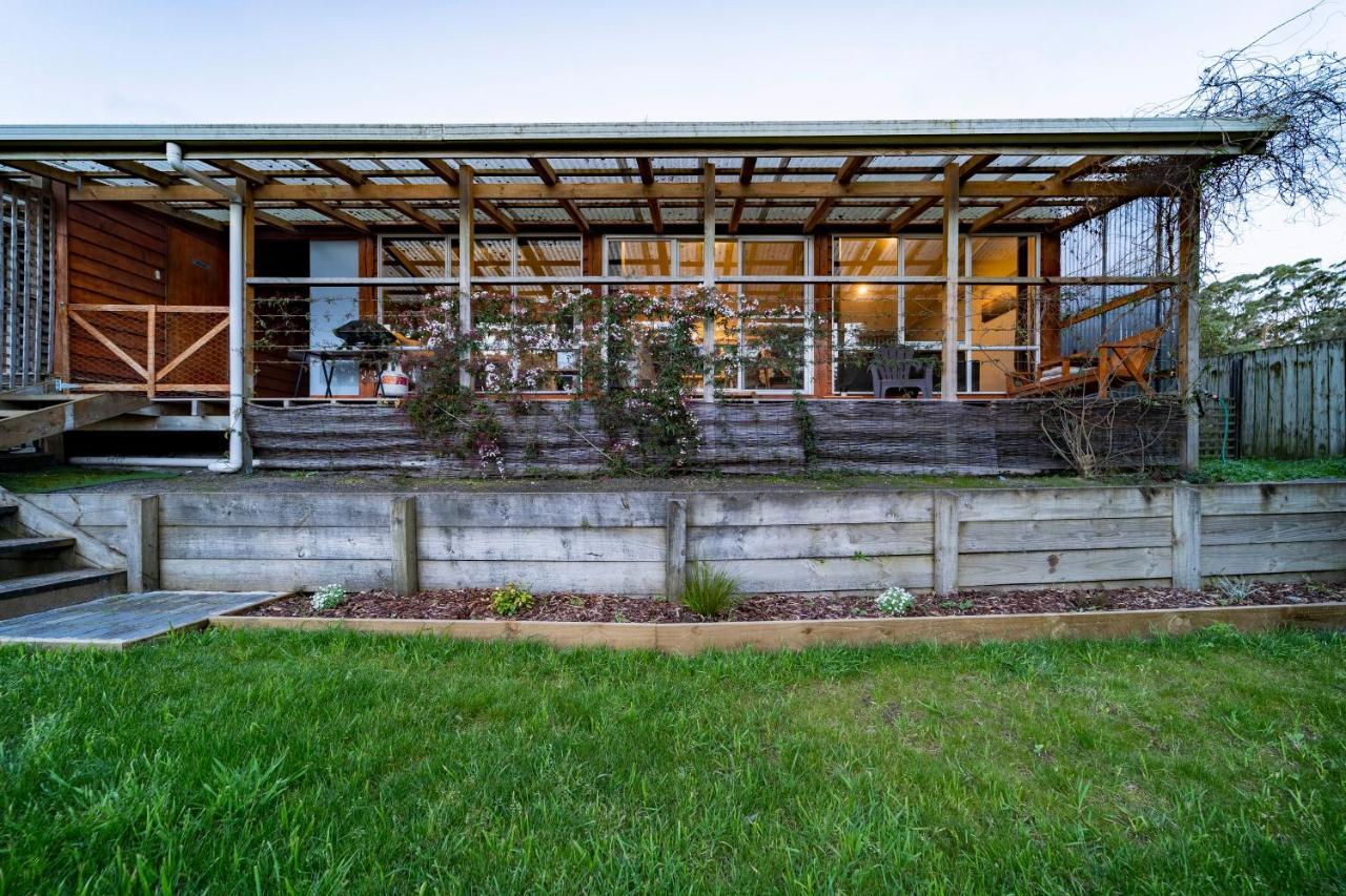 Platypus Waters B&B Смиттон Экстерьер фото